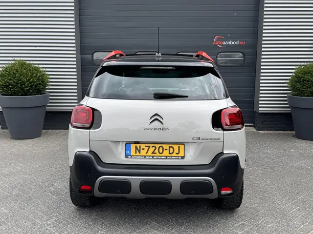 Citroën C3 Aircross 1.2 PureTech S&S Shine 2017 Benzine 26