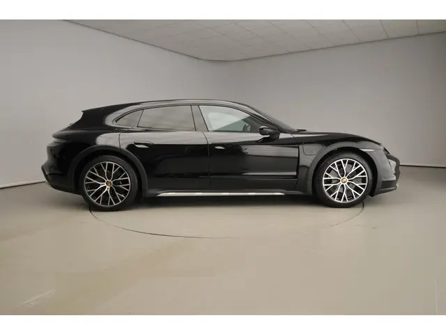 Porsche Taycan Cross Turismo 4 93 kWh 2022 Elektrisch 4