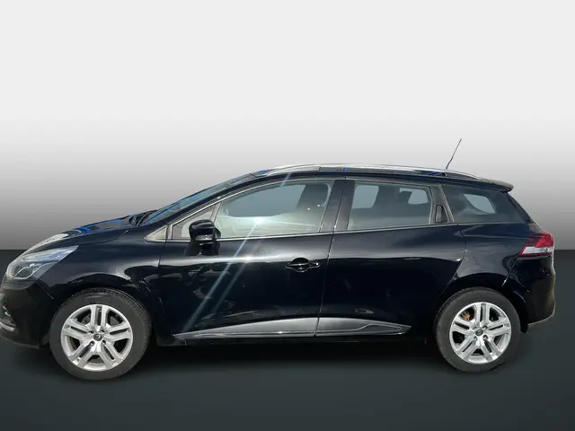 Renault Clio Estate 0.9 TCe Limited 2018 Benzine 3