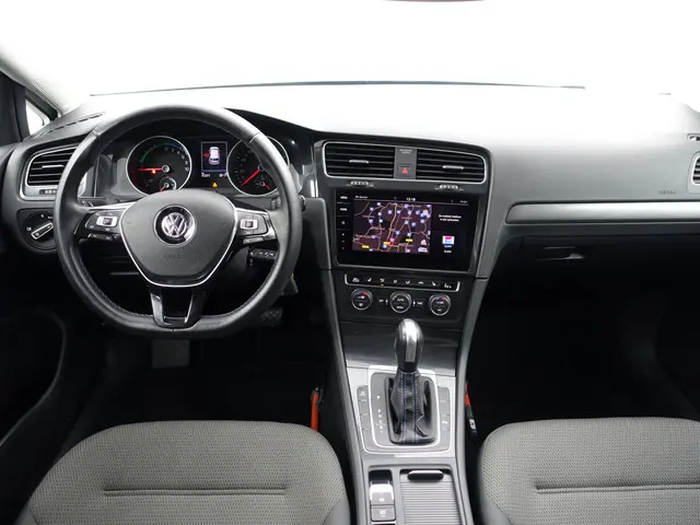 Volkswagen e-Golf Highline Aut- 2019 Elektrisch 7