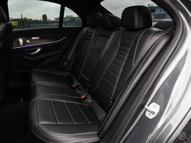 Mercedes-Benz E-Klasse 220 d Prestige 2015 Diesel 13