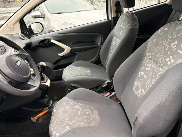 Ford Ka 1.2 Style start/stop AIRCO 2014 Benzine 8