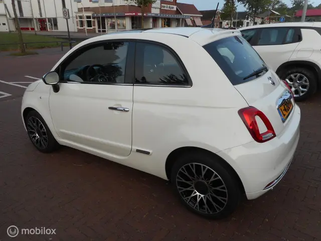 Fiat 500 1.0 Hybrid Star ECC+NAVI+CRUISE+LM-16 2020 Benzine 4