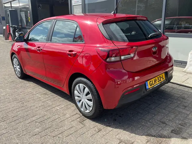 Kia Rio 1.2 CVVT ComfortPlusLine Facelift 2017 Benzine 2