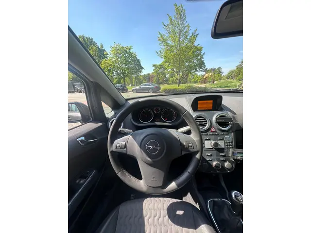 Opel Corsa 1.3 CDTi EcoFlex S/S Edition 2012 Diesel 24
