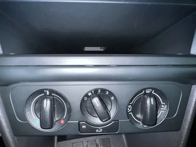 Volkswagen Polo 1.2 Easyline 2012 Benzine 17