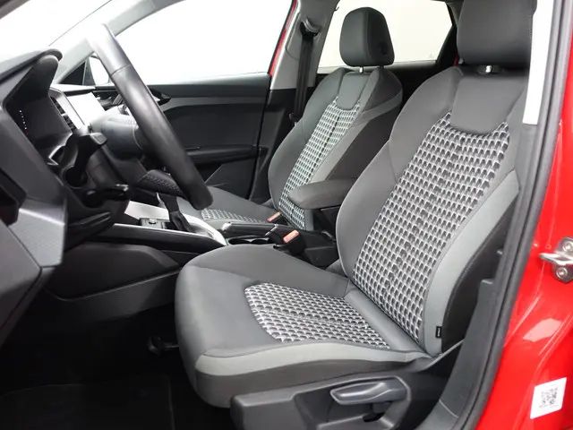Audi A1 Citycarver 30 TFSI S Line Aut- 2020 Benzine 24