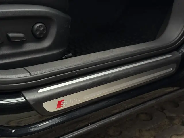 Audi Q3 2.0 TFSI quattro Pro Line S 2013 Benzine 48