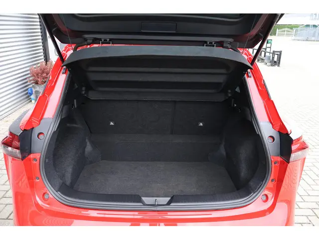 Nissan QASHQAI 1.3 MHEV 2022 Hybride Benzine 14