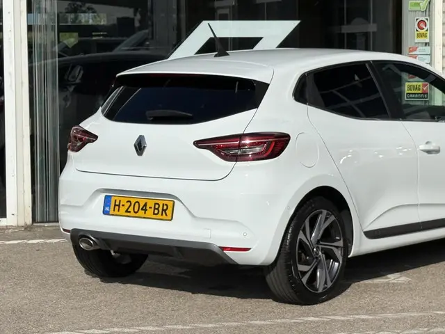 Renault Clio 1.3 TCe R.S. Line 2020 Benzine 28