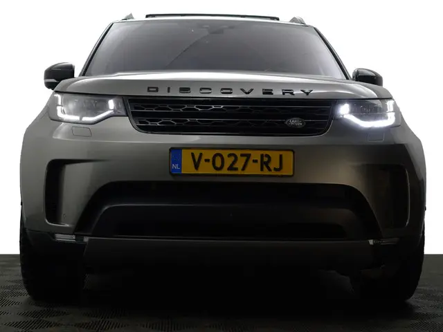 Land Rover Discovery 3.0 Td6 HSE Luxury 2018 Diesel 27