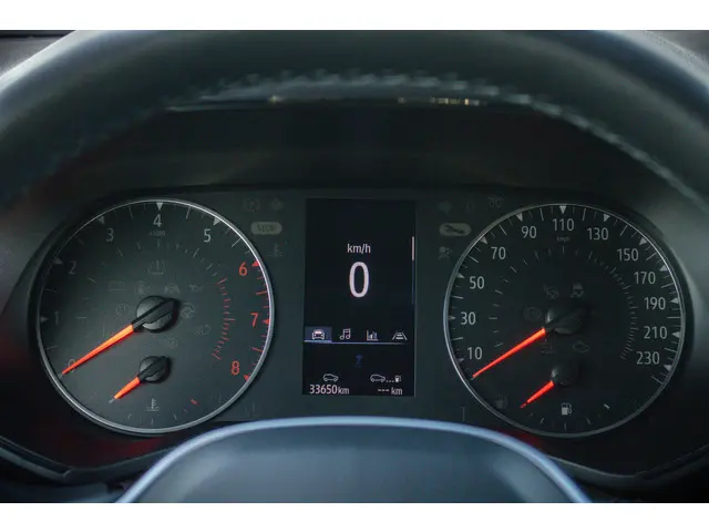 Renault Clio TCe 90 Equilibre 2023 Benzine 20