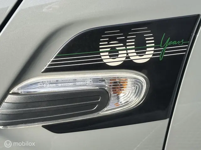 MINI Cooper Mini 1.5 60 Years Edition 2019 Benzine 8