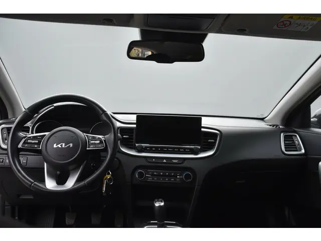 Kia Ceed 1.0 T-GDi DynamicLine 2022 Benzine 13