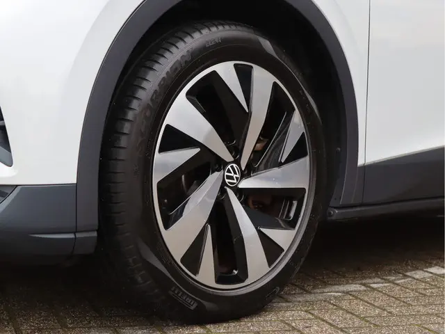 Volkswagen ID.4 First 77 kWh 2020 Elektrisch 12