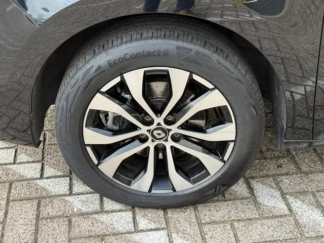 Renault Kangoo TCe 130 EDC Techno 2022 Benzine 24