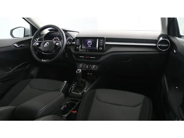 Škoda Fabia 1.0 TSI 95pk Ambition 2023 Benzine 34