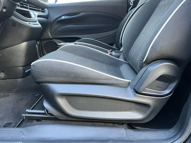 Fiat 500e 42 kWh 2023 Elektrisch 13