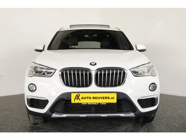 BMW X1 sDrive20i Centennial High Executive 2016 Benzine 8