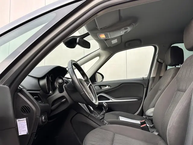 Opel Zafira Tourer 1.4 Edition 7p. 2015 Benzine 15