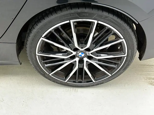 BMW 1 Serie 118i High Executive 2020 Benzine 25