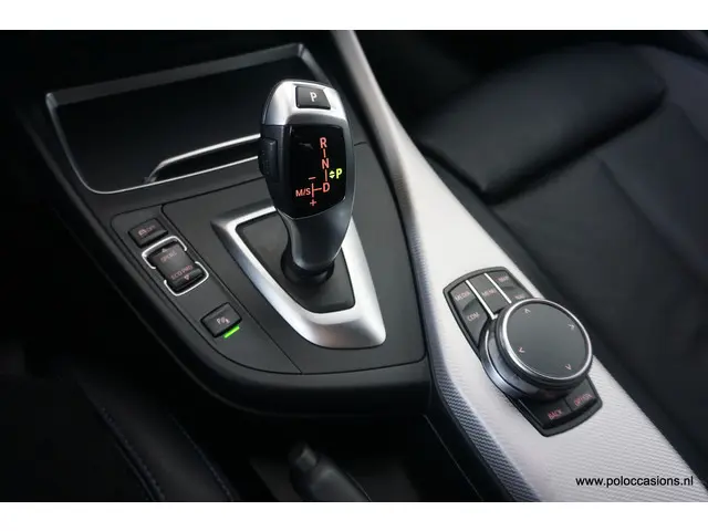 BMW 1 Serie 118i Edition M Sport Shadow 2019 Benzine 18