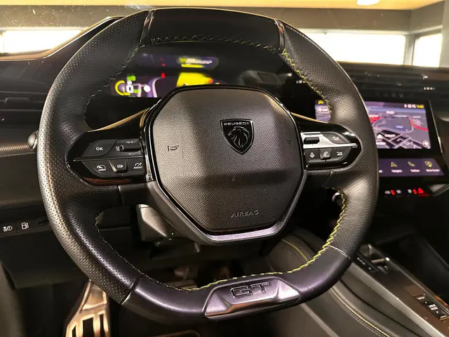 Peugeot 308 1.2 PureTech GT 2021 Benzine 15