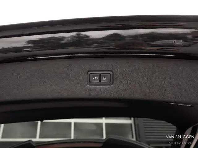 Audi Q7 60 TFSI E Quattro S-Line 2020 Hybride Benzine 46