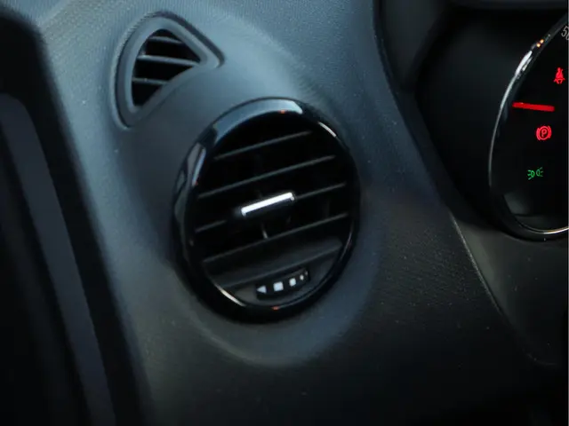 Opel Meriva 1.4 Turbo Design Edition 120PK 2016 Benzine 18