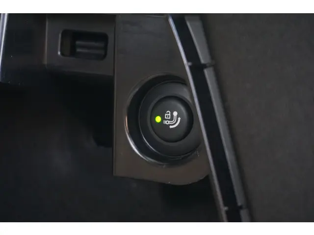 BMW iX3 High Executive 80 kWh 2023 Elektrisch 33