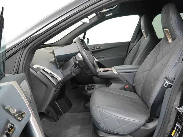 BMW iX M60 112 kWh 2022 Elektrisch 12