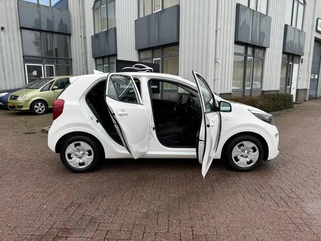 Kia Picanto 1.0 MPi ComfortPlusLine 2020 Benzine 6