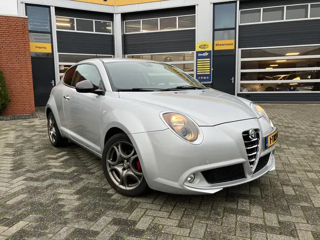 Alfa Romeo MiTo 0.9 TwinAir Esclusivo 2014 Benzine 5
