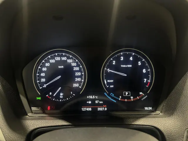 BMW 1 Serie 118i Executive 2018 Benzine 5