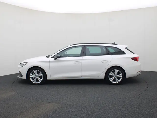 SEAT Leon Sportstourer 1.5eTSI/150PK FR DSG 2024 Benzine 36