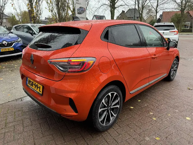 Renault Clio 1.0 TCe 90pk Techno+Pack Winter!! 2024 Benzine 5