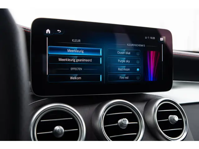 Mercedes-Benz GLC AMG 43 4MATIC Premium 2019 Benzine 25