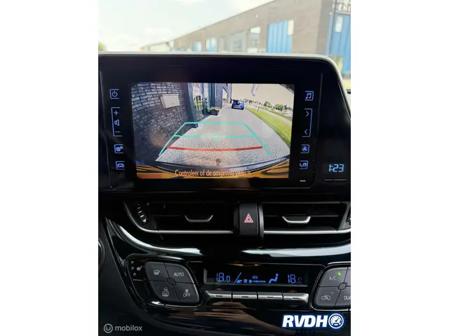 Toyota C-HR 1.2 Dynamic 2017 Benzine 17