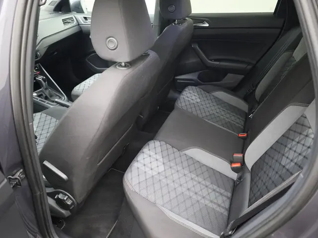 Volkswagen Taigo 1.0TSI/116PK R-Line DSG 2024 Benzine 20