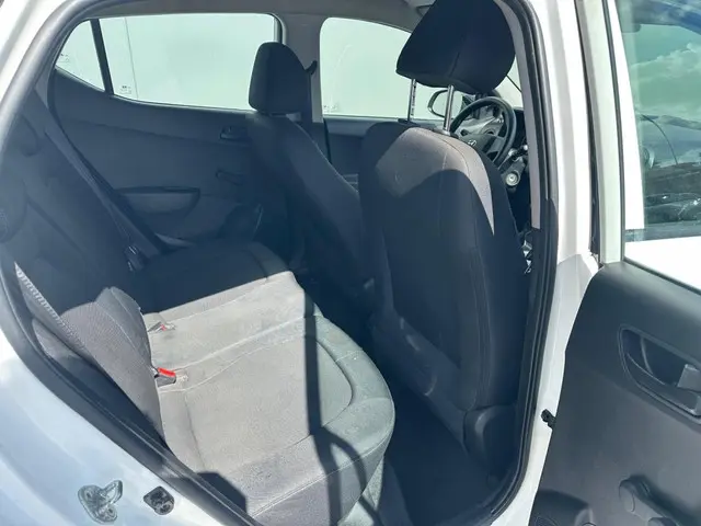 Hyundai i10 1.0i i-Motion AIRCO | NAP ! 2018 Benzine 14