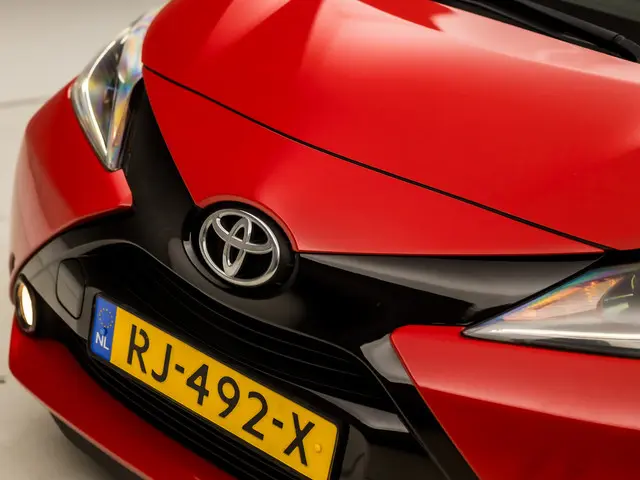 Toyota Aygo 1.0 VVT-i x-cite Sport 2017 Benzine 26