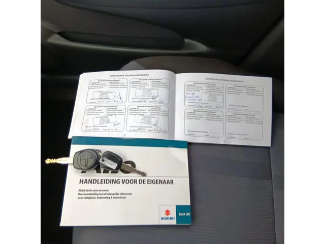 Suzuki Alto 1.0 Comfort EASSS 2014 Benzine 15