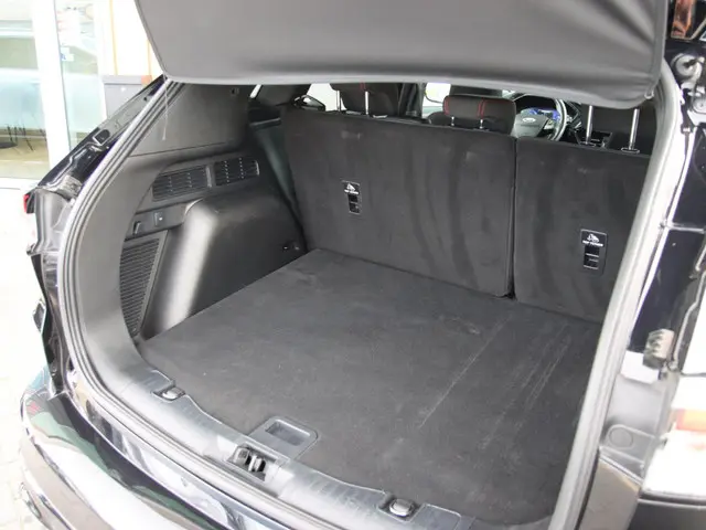 Ford Kuga 2.5 PHEV 225PK ST-Line 2022 Hybride Benzine 30