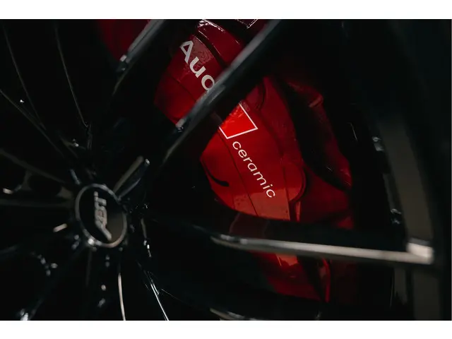 Audi RSQ8 4.0 TFSI quattro 2022 Benzine 39