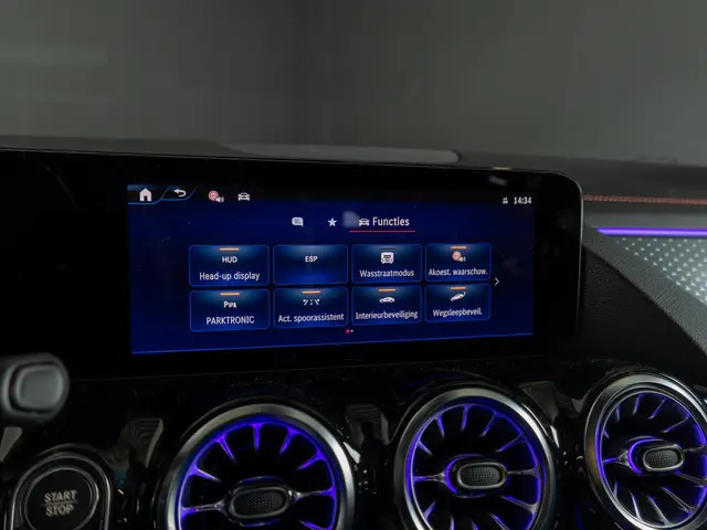 Mercedes-Benz EQA 250+ AMG Line 2024 Elektrisch 31