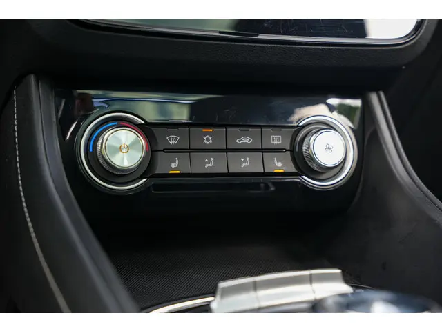 MG ZS EV MG Luxury 45 kWh 2020 Elektrisch 16