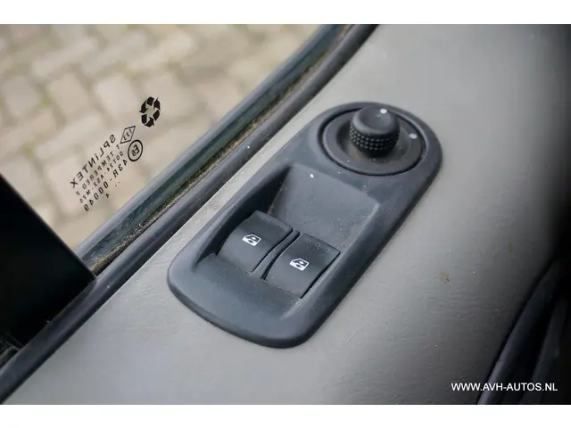 Opel Vivaro 2.0 CDTI L1H1 DC EcoFLEX 2014 Diesel 17