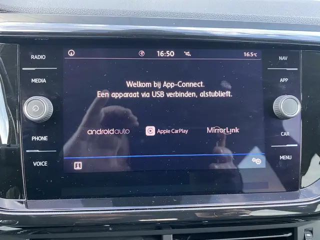 Volkswagen T-Cross 1.0 TSI Life 2019 Benzine 26