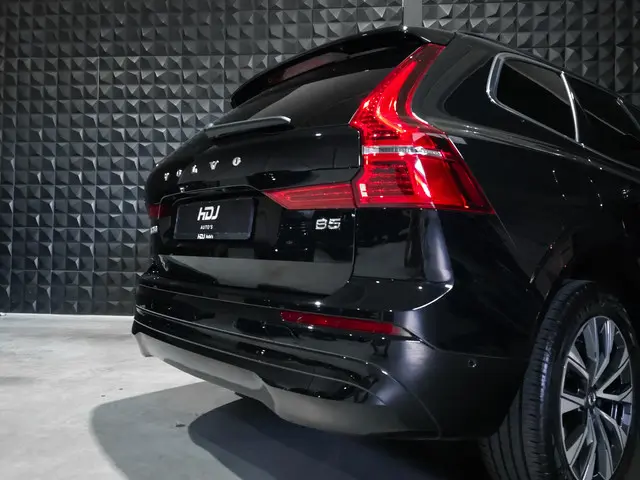 Volvo XC60 2.0 B5 Momentum Business 2022 Benzine 6