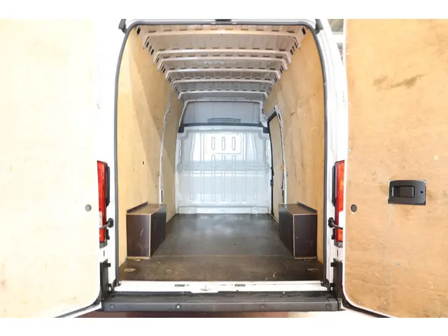 Peugeot Boxer 2.2 BlueHDi 140PK L4H3 2022 Diesel 5